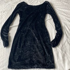 Maggie Lawrence Collection Black Crushed Velvet Long Sleeved 90s Mini Dress